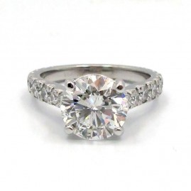 This is a picture of a Platinum Split Prong Graduated Diamond Engagement Ring