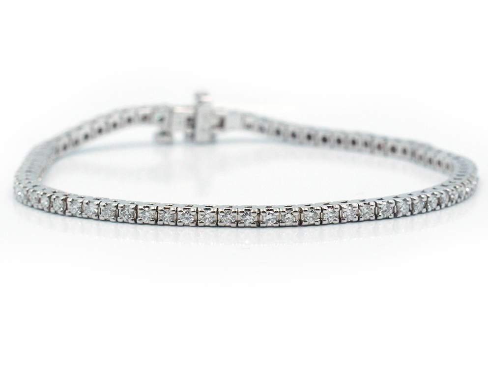 This is a picture of a 14k White Gold Tennis Bracelet