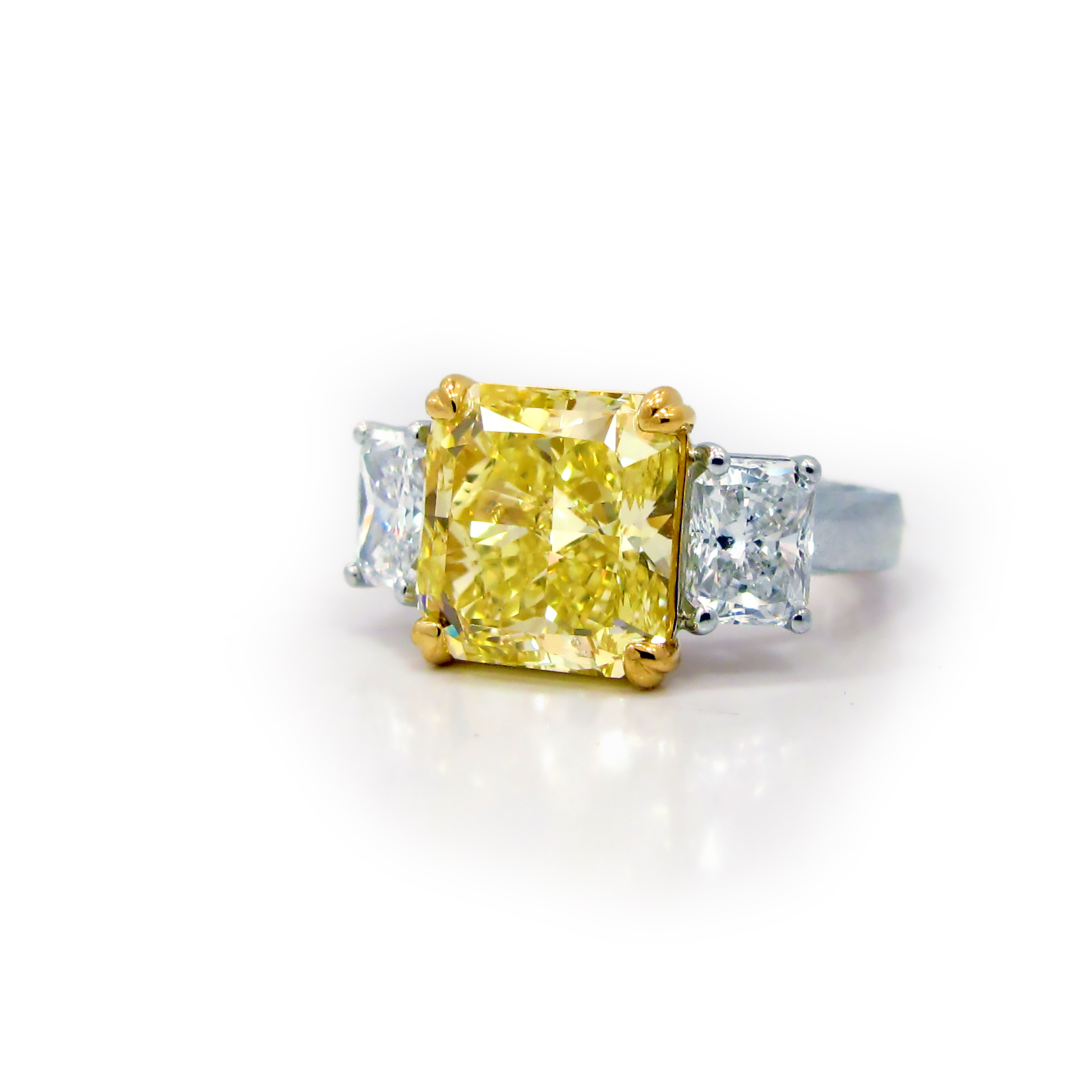 Fancy Intense Yellow Diamond Flawless Radiant, Platinum